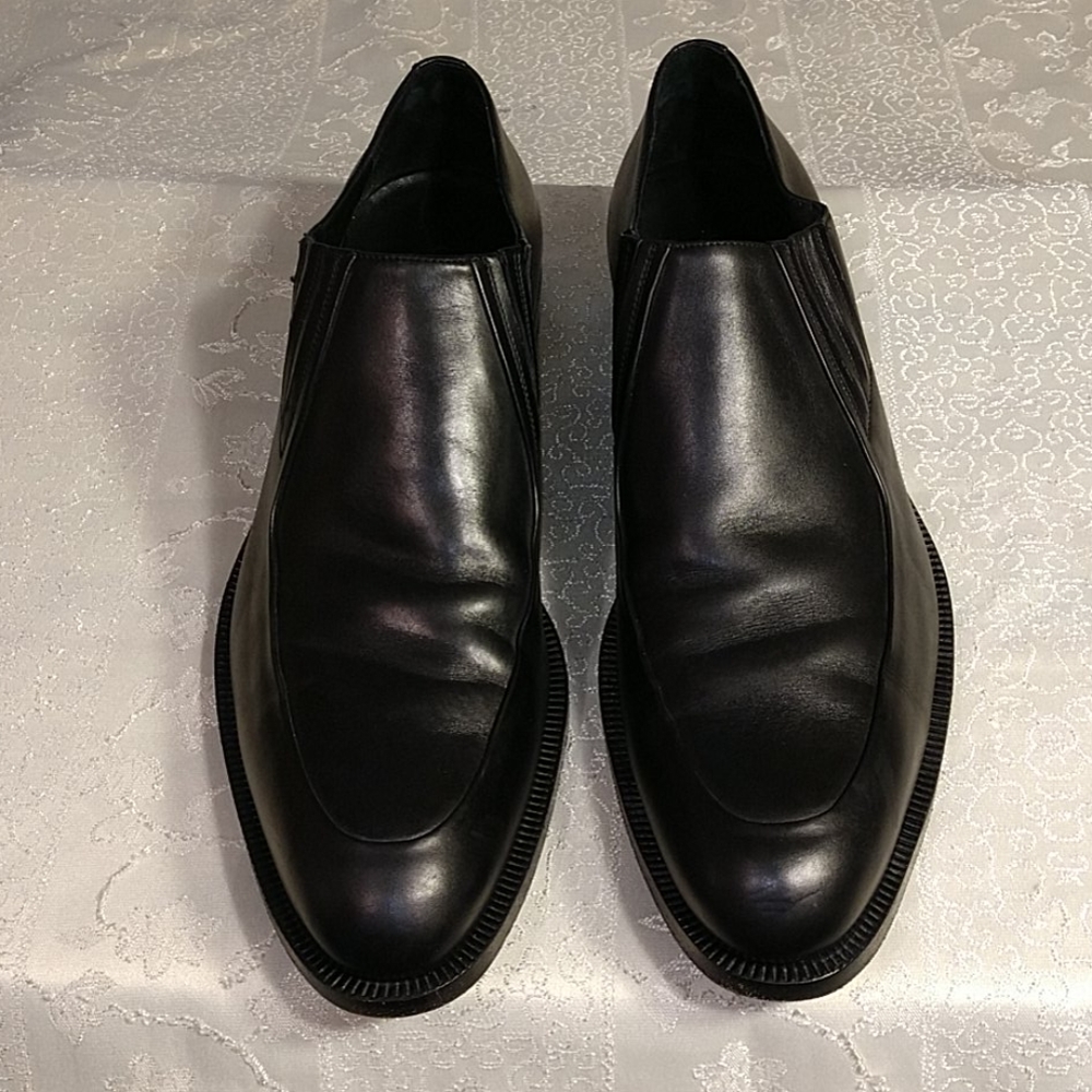 Gucci Men's Smooth Black Leather Shoes - Picture 1 of 10